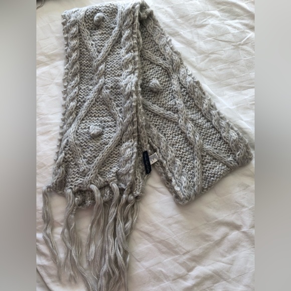 NWOT AEO Winter Knit Scarf - Picture 2 of 4